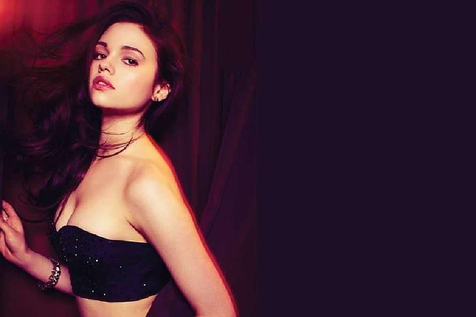 india_eisley_age